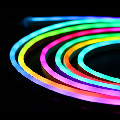 Kit complet Neon Flex RGBIC 250cm - USB, application Bluetooth, télécommande, supports de montage inclus, neonflex 7x15
