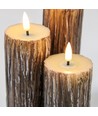 Set de 3 bougies LED aspect bois, aspect fondu, effet flamme - Ø5,5cm, 10/12,5/15cm de haut, avec télécommande, véritable cire
