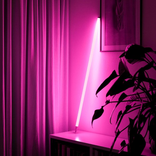 Tube Néon LED 120cm Rose - Tube design, luminosité réglable, câble inclus