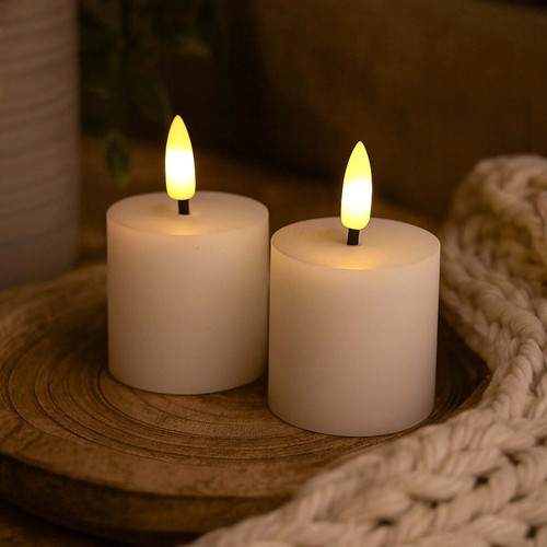 Bougies LED bloc, lot de 2, effet flamme, blanc - 5 cm de haut, Ø5 cm, fonctionne avec télécommande, vraie cire