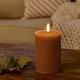 Bougie LED 10cm, effet fondu, effet flamme - Ø7,5cm, fonctionne avec télécommande, marron