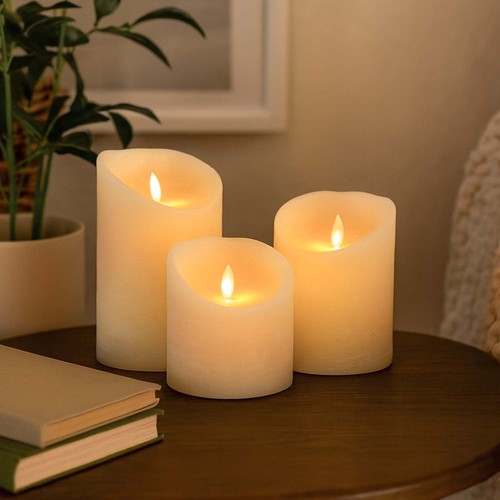 Set de 3 bougies LED Ø10cm, flamme vacillante, blanc - Avec télécommande et minuterie, 10/12,5/15cm de haut, véritable cire