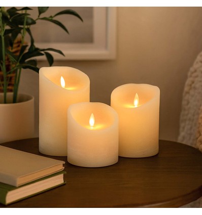 Set de 3 bougies LED Ø10cm, flamme vacillante, blanc - Avec télécommande et minuterie, 10/12,5/15cm de haut, véritable cire