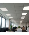 Dalle 60x60 avec gestion lumière du jour - Haut:32mm, 36W, UGR19, flicker free